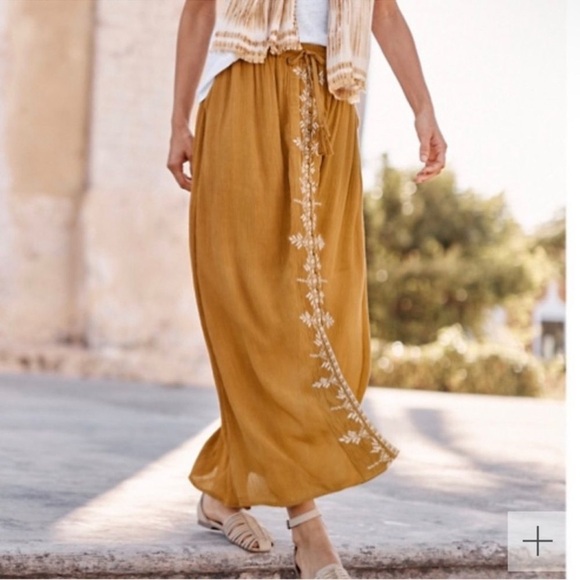 NWT Garnet Hill Solaris Button Front Maxi Skirt Embroidered Aztec Gold Size S - Picture 1 of 16